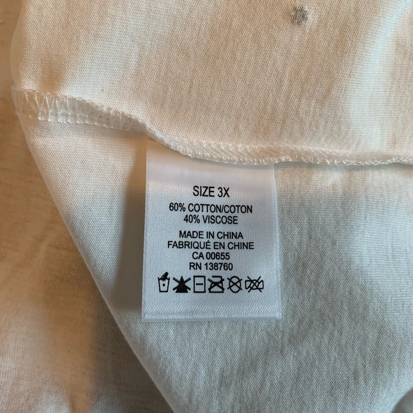 129 NWOT ADDITION ELLE classic white tee with rhinestones - Picture 6 of 7